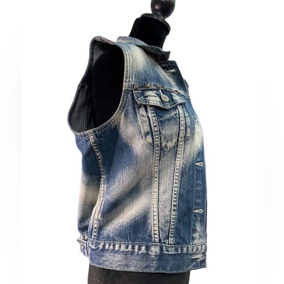Levi Distressed Denim Women’s Vest (M) - Picture 2 of 7